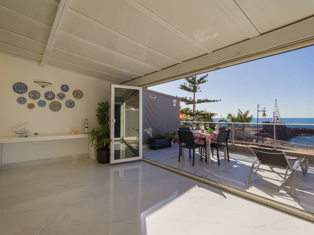 Foto 11 von 39: Oceanfront Paradise – Sleep by the Waves