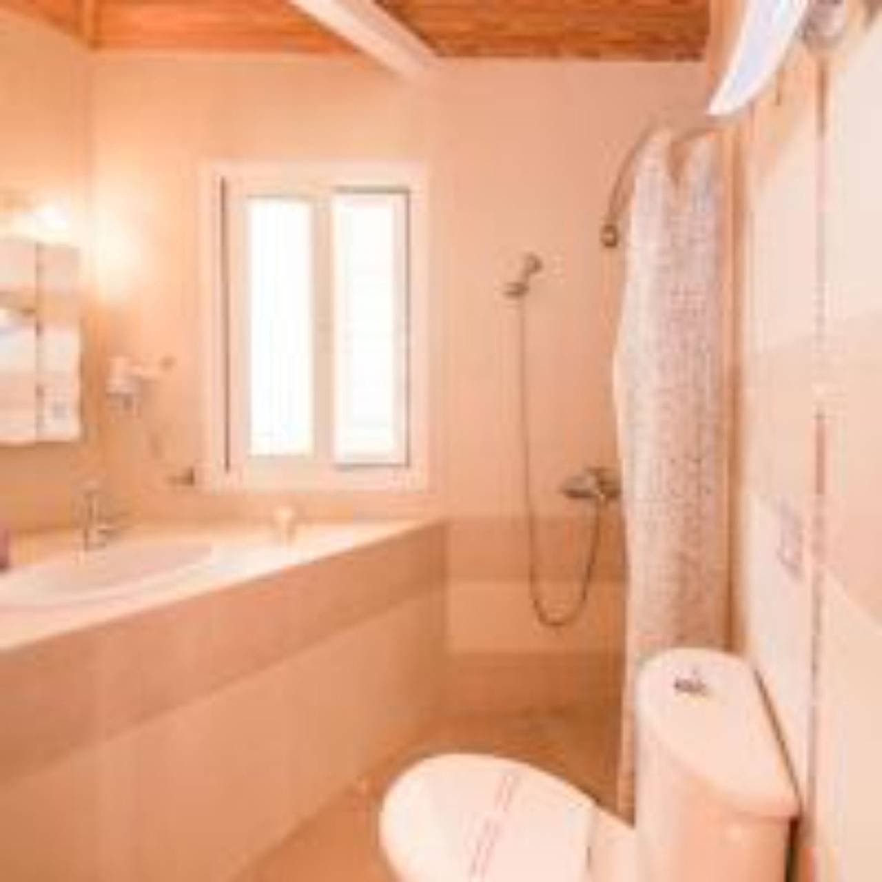 Foto 12 von 36: Ferienwohnung für 4 Personen mit Balkon