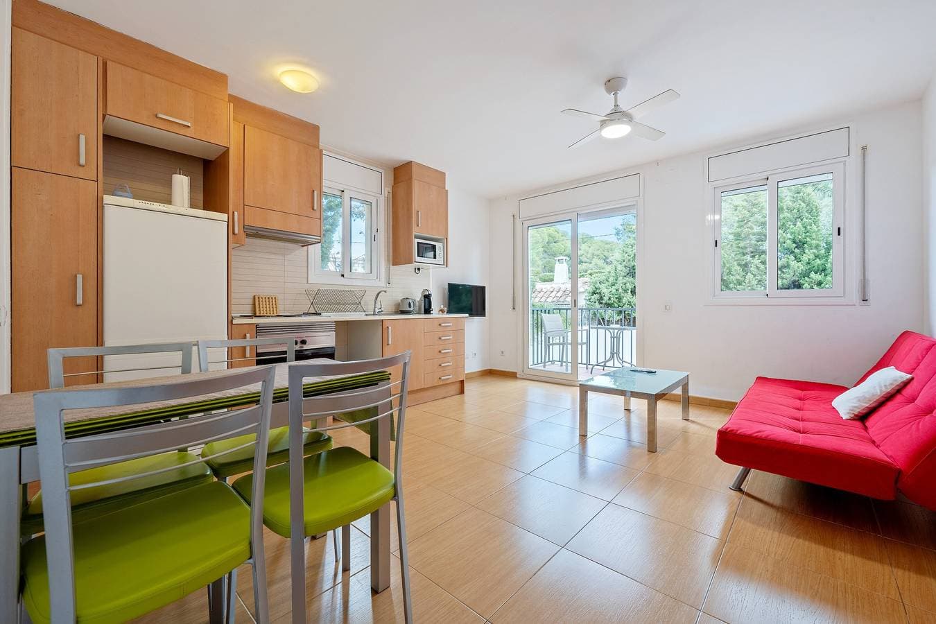 Foto 8 von 20: Ferienwohnung 'Dorada 2-3' mit Gemeinschaftspool, privater Terrasse und WLAN