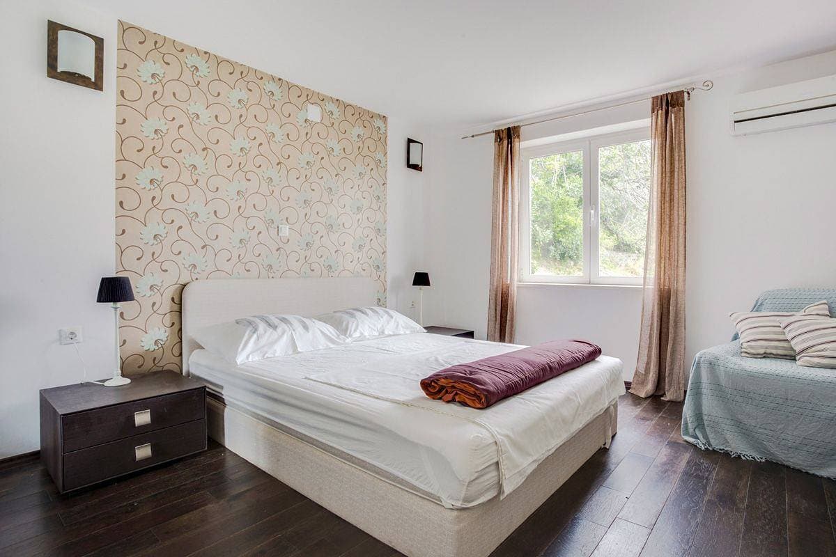 Foto 7 von 30: Villa für 10 Personen mit Terrasse