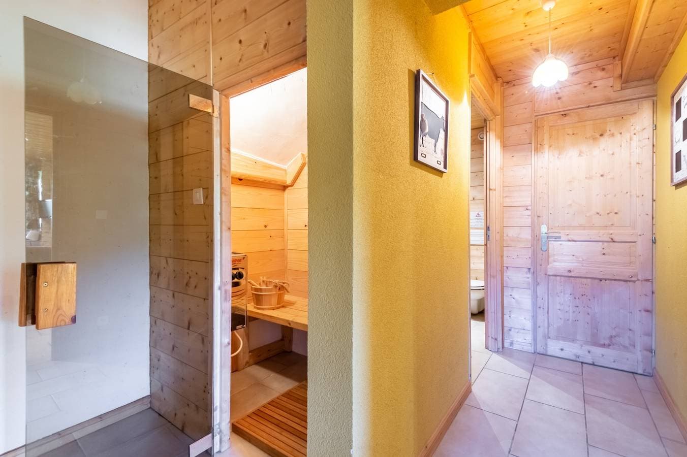 Foto 10 von 11: Ferienwohnung für 6 Personen mit Terrasse