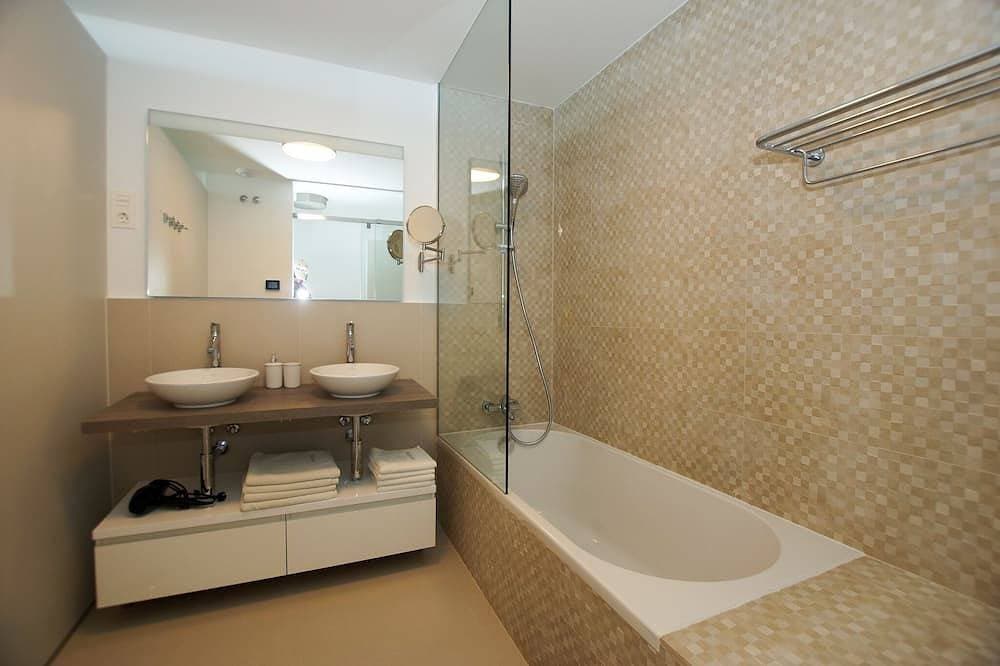 Foto 10 von 30: Stupa Hills 2bed with sea view , spa , indoor pool
