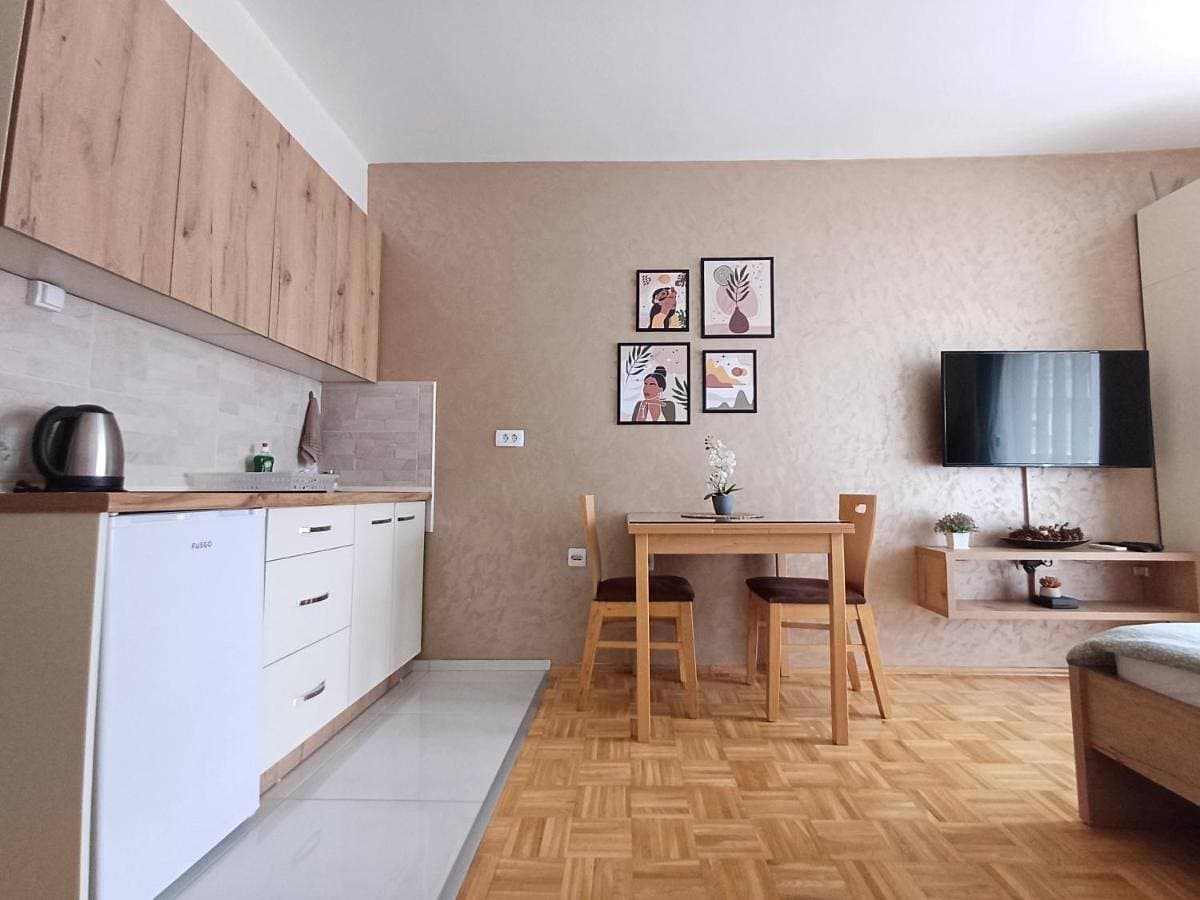 Foto 4 von 22: One-Bedroom Apartment