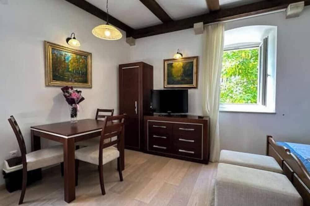 Charming Historic Studio with Stunning Views & Rooftop Terrace 1