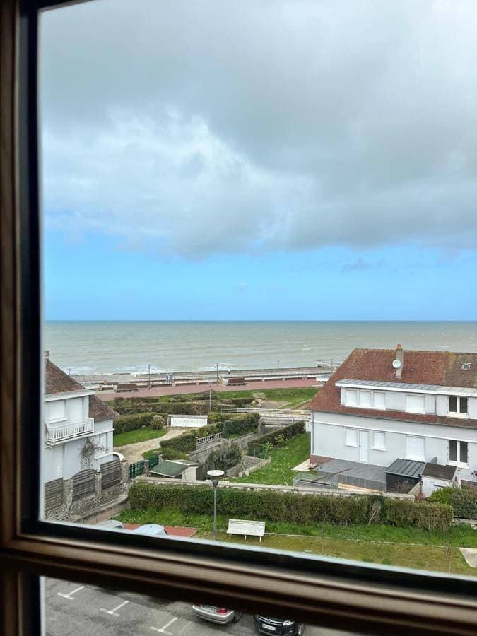 Pleine mer en vue 1
