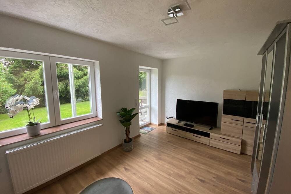 Foto 3 von 14: Ferienhaus Oberharzruhe - Souterrain \"Fuchsbau\" für 2 P. überdachter Terrasse