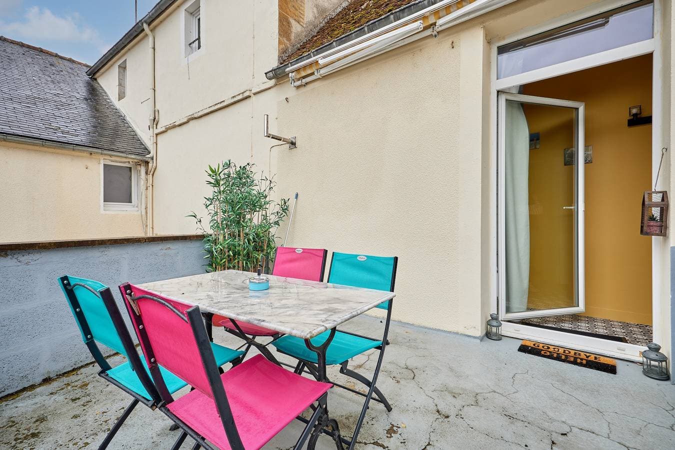 Foto 3 von 12: Ferienhaus für 4 Personen mit Terrasse