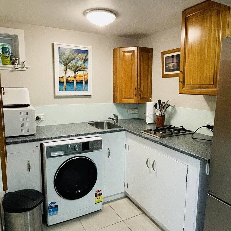 Küstenstudio in der schönen Mairangi Bay 1
