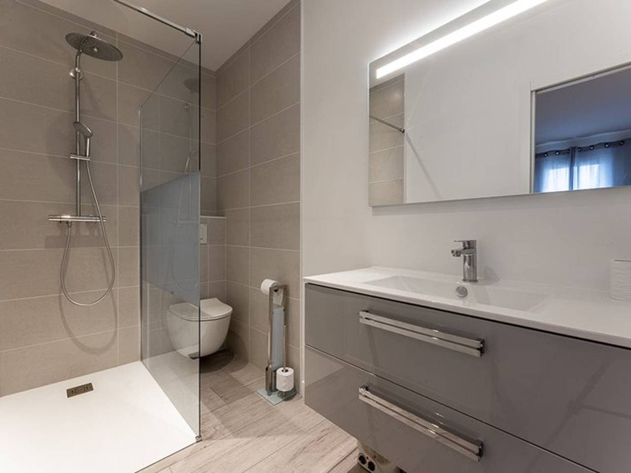 Foto 13 von 34: 125m² Villa mit beheiztem Pool, 3 Schlafzimmer, Terrasse in La Flotte