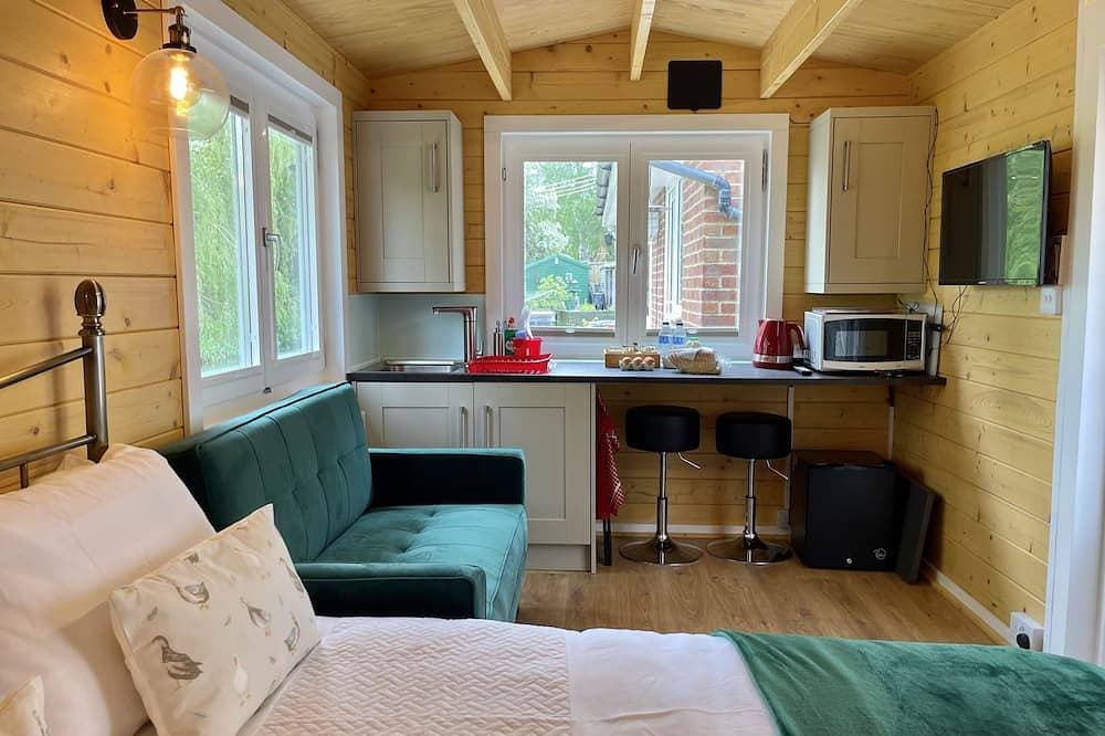 Foto 7 von 25: Beautiful studio style lodge, located in the Kent countryside