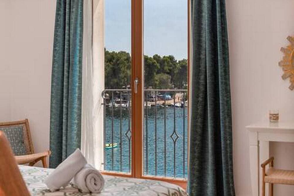 Foto 3 von 17: Mamma mia Luxuszimmer - Doppelzimmer mit Meerblick