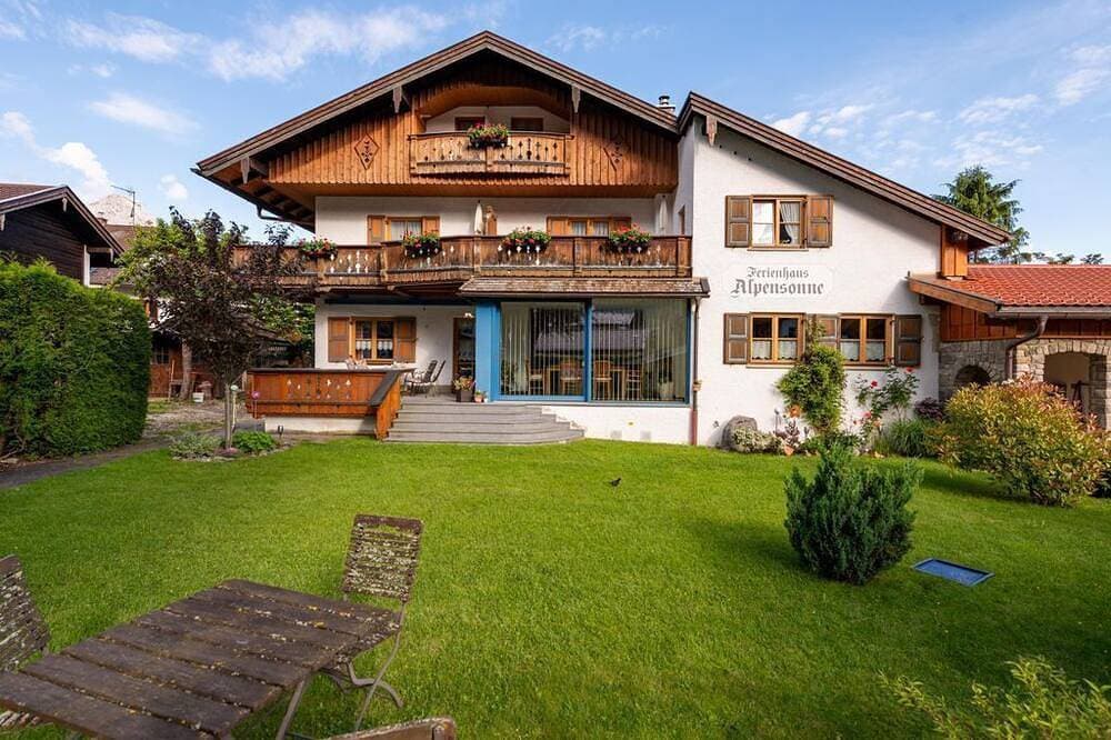 Foto 7 von 19: \"Karwendel\" - Fewo/Wohn-Schlafraum/Dusche, Wc - Alpensonne, Ferienhaus