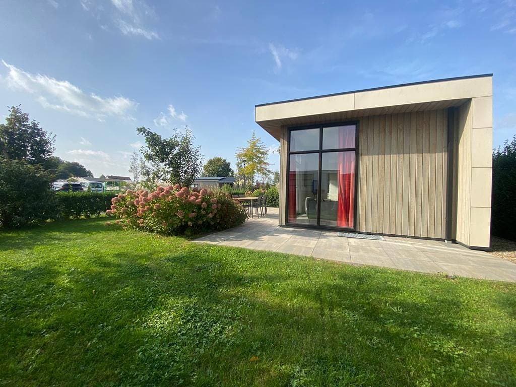 Foto 11 von 12: Freistehendes StaySmart Chalet 16c mit Garten, Terrasse & Parkplatz