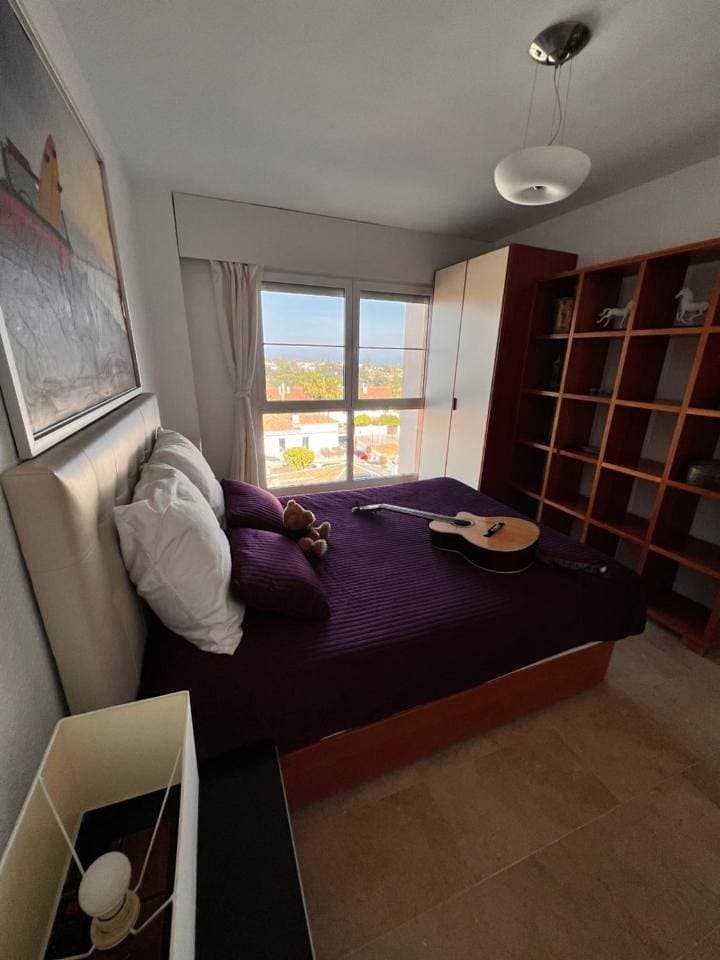 Foto 7 von 18: Two-Bedroom Apartment