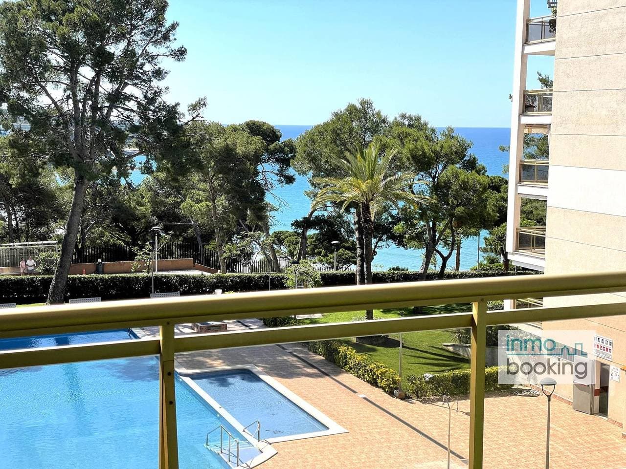 Foto 3 von 48: Ferienwohnung für 5 Personen mit Seeblick