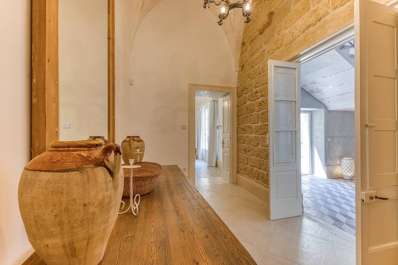 Foto 7 von 31: Suite Basium im Liberty-Palazzo von 1918 mit Garten, Außenbadewanne und WLAN