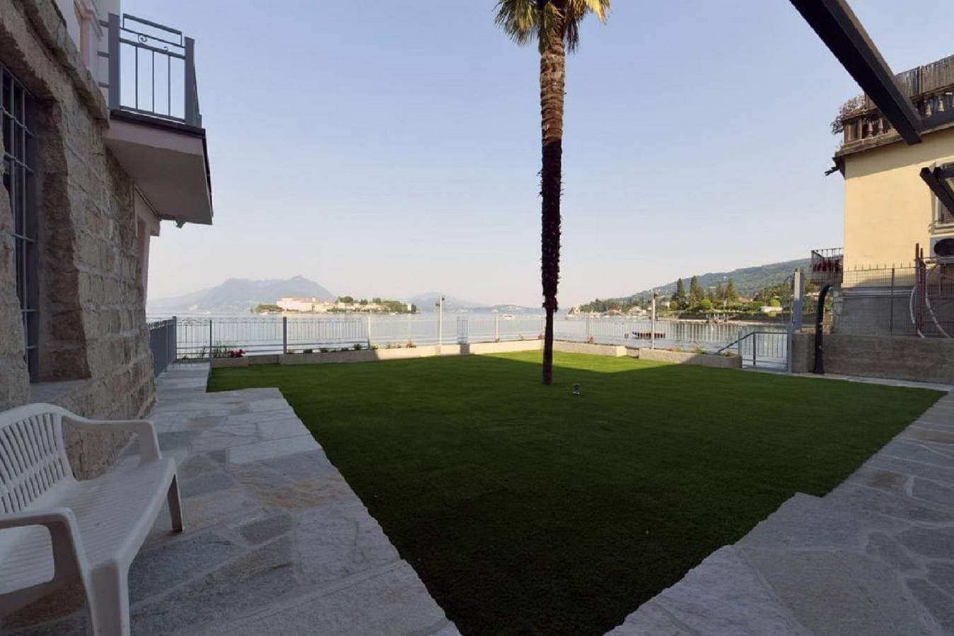 Foto 4 von 14: Palm apartment in Baveno with lake view