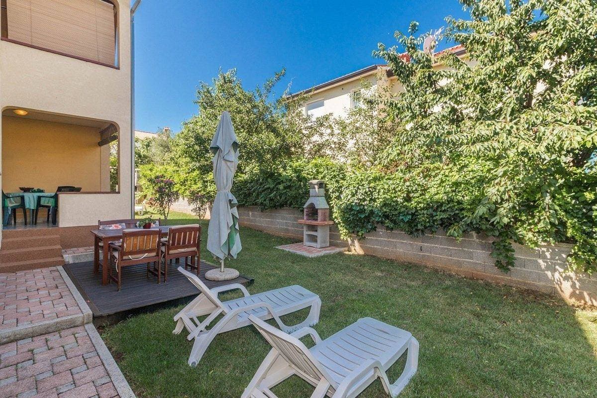 Foto 2 von 55: Ferienwohnung Ines mit Garten nahe Strand bei Pula