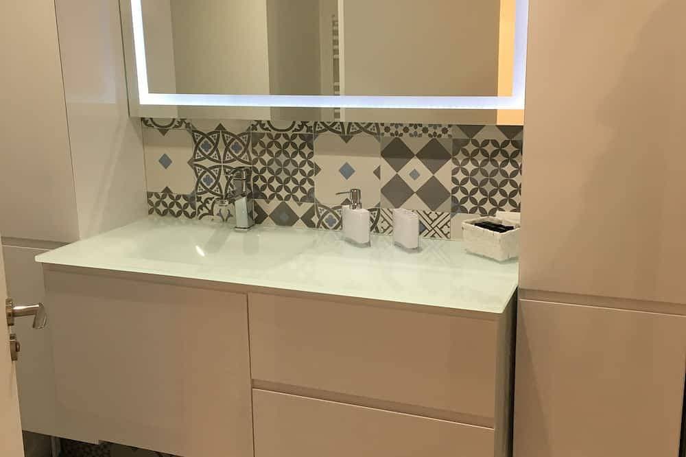 Foto 3 von 17: Marais, 2 Zimmer luxuriös renoviert, in der Nähe der Rue Bretagne