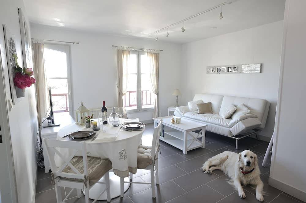 Neue Wohnung und gemütlich, Panoramablick auf die East Basin,  Honfleur 1