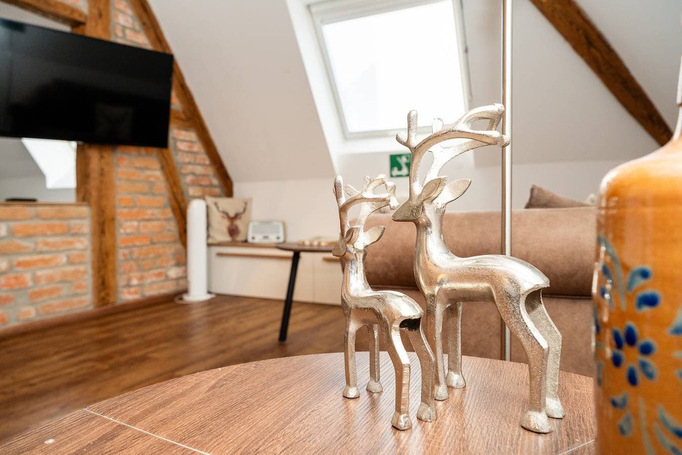 Foto 6 von 30: 'Suite Heimat' mit Kingsize-Bett und Klimaanlage