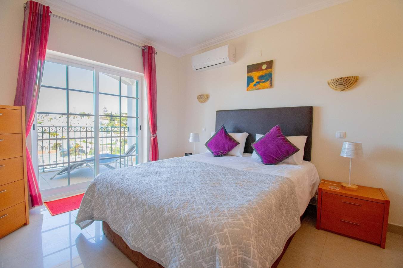 Foto 12 von 50: Lily · Fabulous 1 Bed Apt With Roof Terrace & Pool