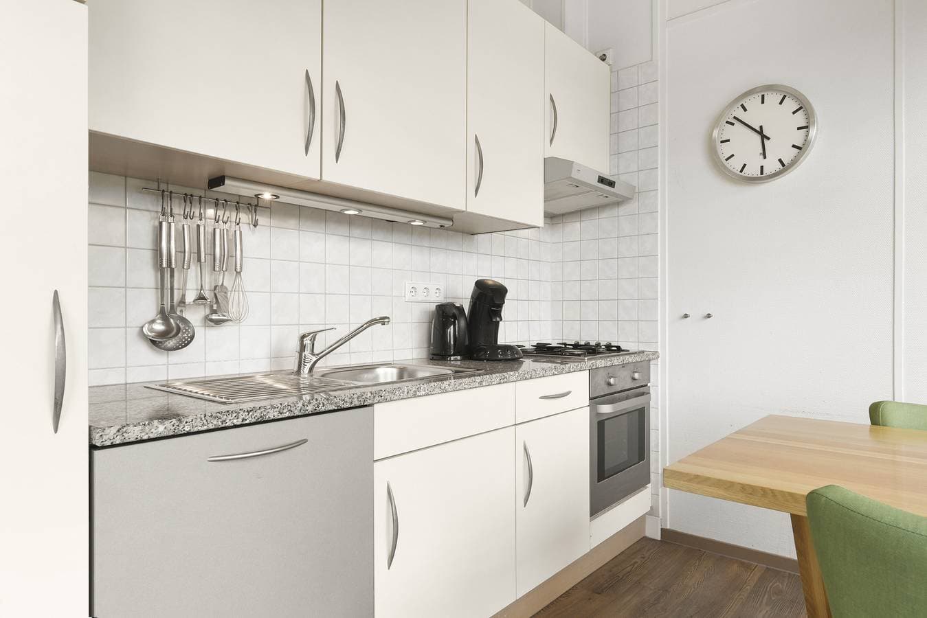 Foto 7 von 32: Bungalow für 4 Personen mit Balkon/Terrasse