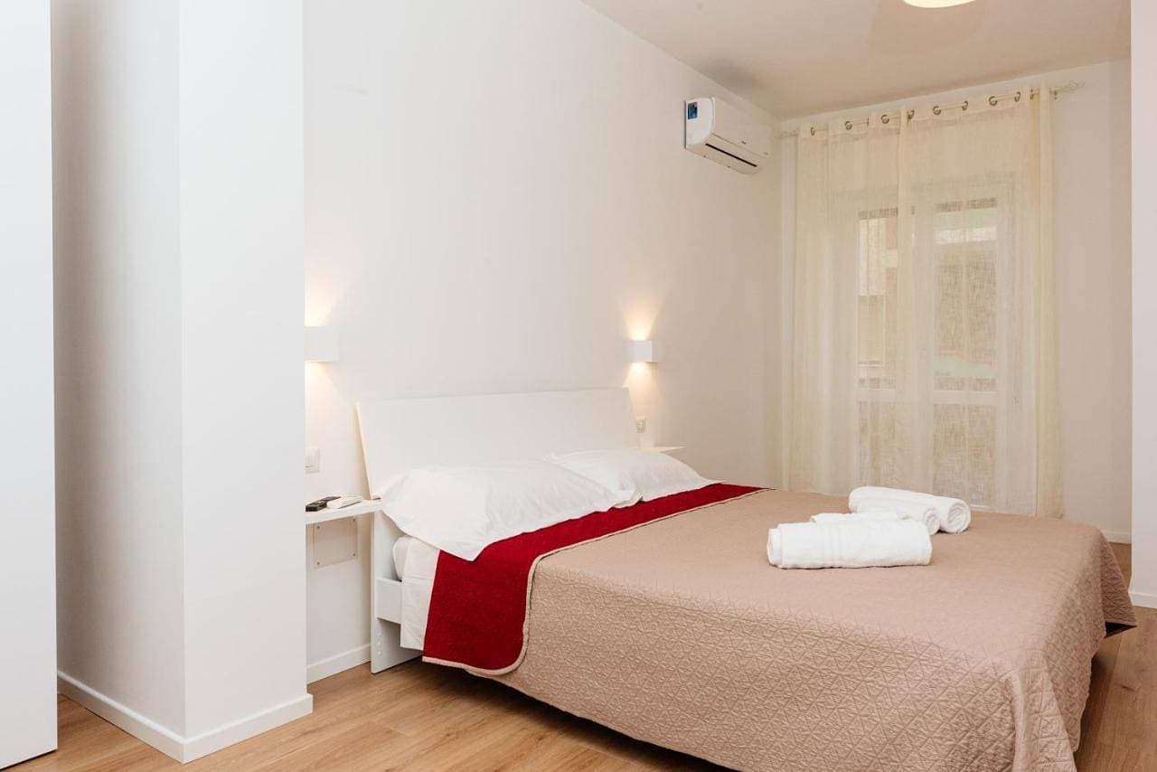 Foto 6 von 36: Double Room with Private Bathroom