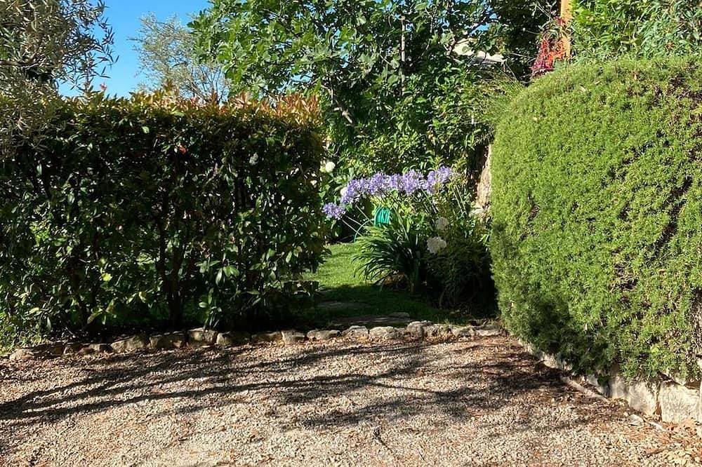 Foto 10 von 27: Studio - Grasse mit Garten