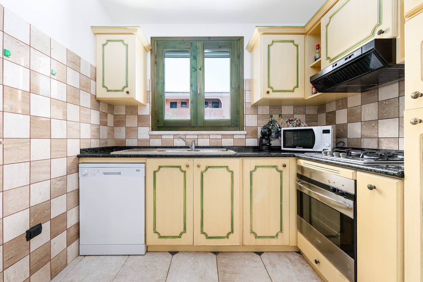 Foto 3 von 31: Ferienwohnung 'Degli Ulivi' mit privater Terrasse, privatem Garten und Balkon