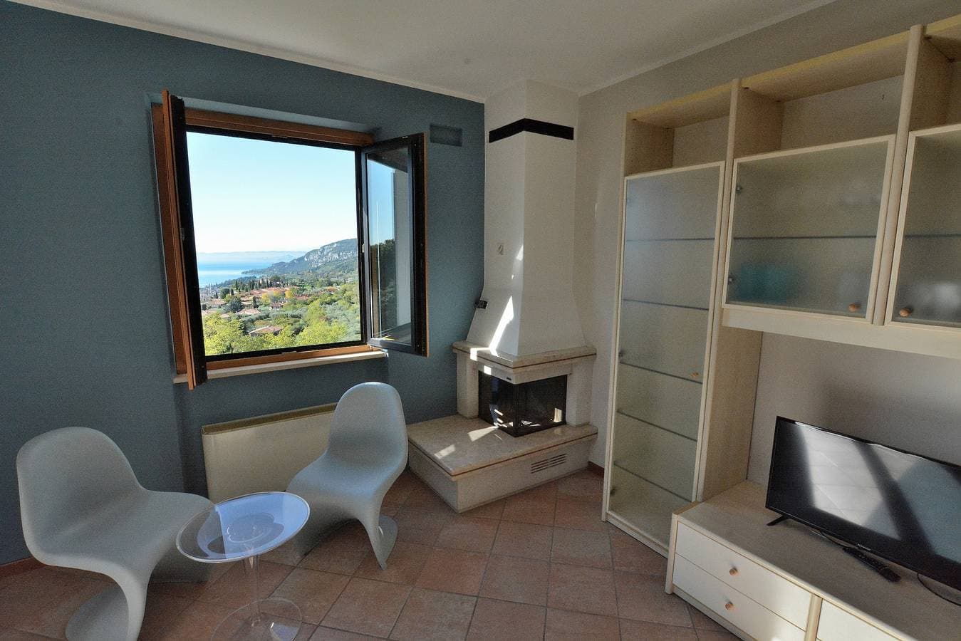 Foto 7 von 28: Apartment Montegolo Four With Pool And Lake View