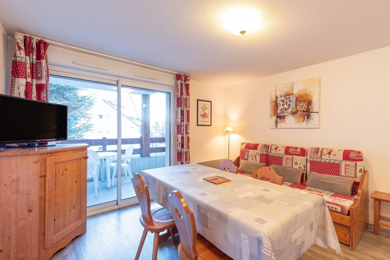 Foto 5 von 24: Komfortabler Aufenthalt in Saint-Lary, Terrasse, Beheiztes Schwimmbad und Direkter Zugang