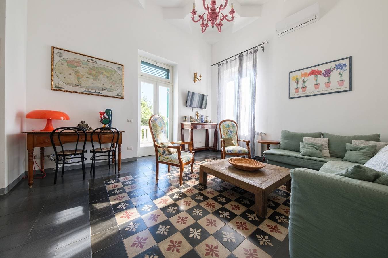 Foto 4 von 38: Villa 'La Casa Bianca' mit privater Terrasse, WLAN und Klimaanlage