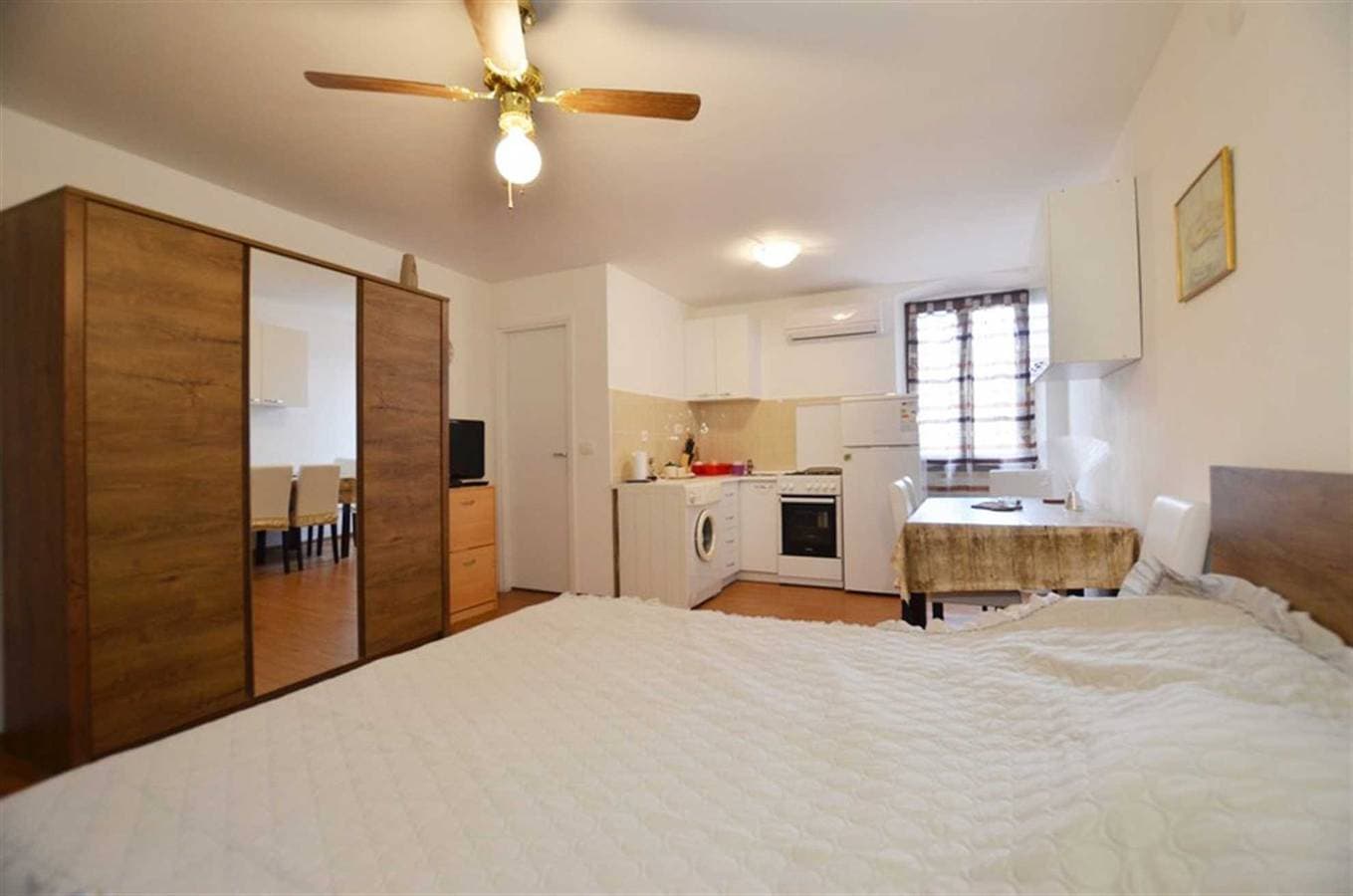 Foto 2 von 11: Ferri 16 Studio in der Innenstadt
