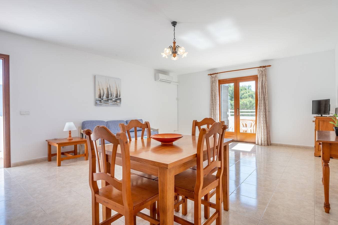 Foto 6 von 25: Apartment mit Klimaanlage, Pool, WLAN, Balkon und strandnaher Lage