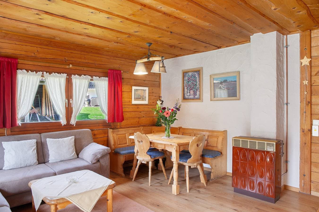 Foto 4 von 25: Ferienhaus 'Grashäusl' mit Bergblick und privater Terrasse