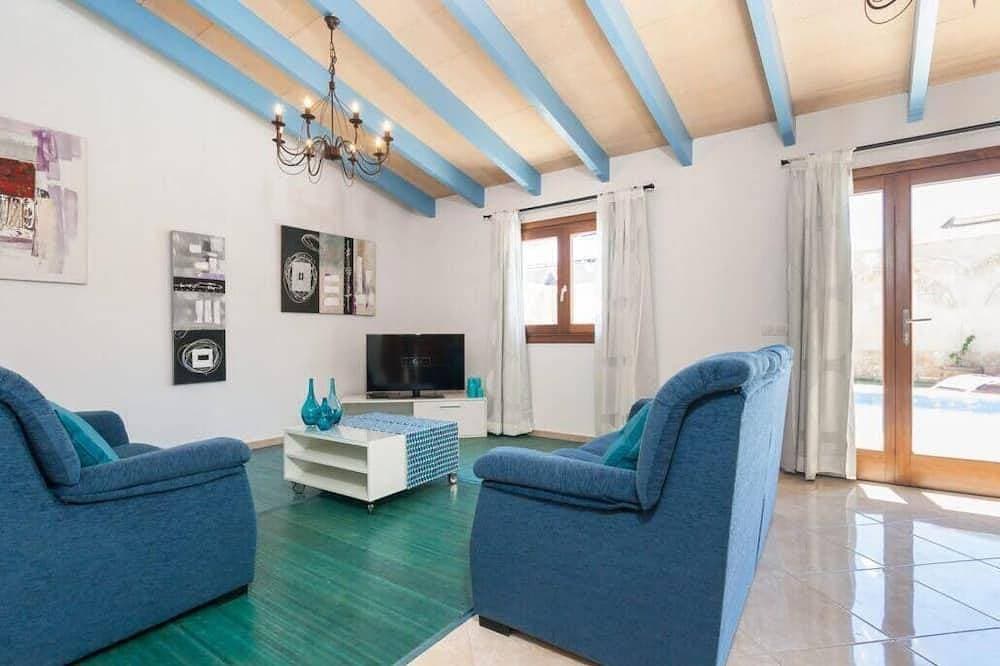 Foto 9 von 21: Ferienhaus mit Wifi, Pool und privater Terrasse