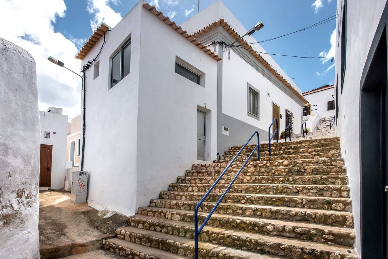 Foto 12 von 23: Casinha da Sorte · Stylish & Unique House In The H