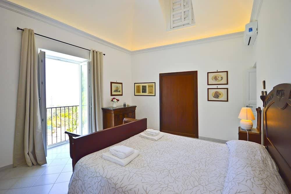 Foto 4 von 30: Villa mit Panoramaterrasse 10 Minuten vom Strand entfernt
