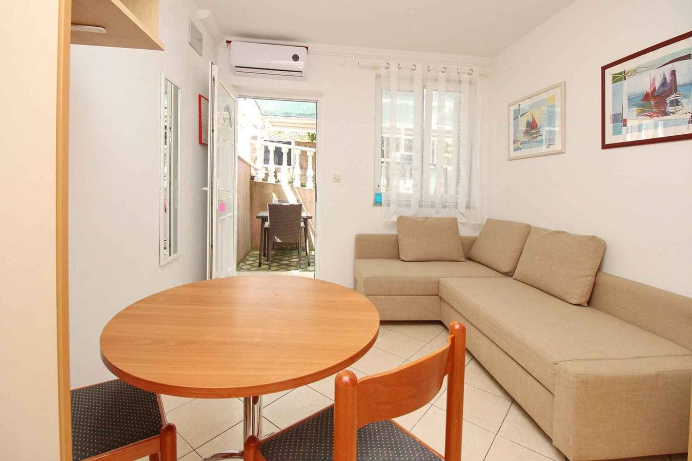 Foto 9 von 21: Ferienwohnung mit Terrasse
