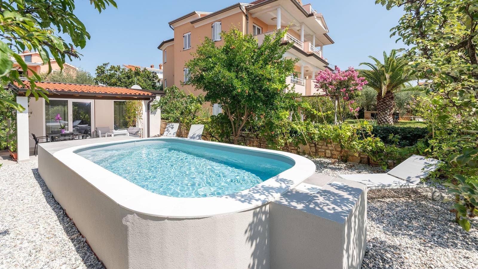 Foto 6 von 19: Lieblich Villa Alis mit Swimmingpool