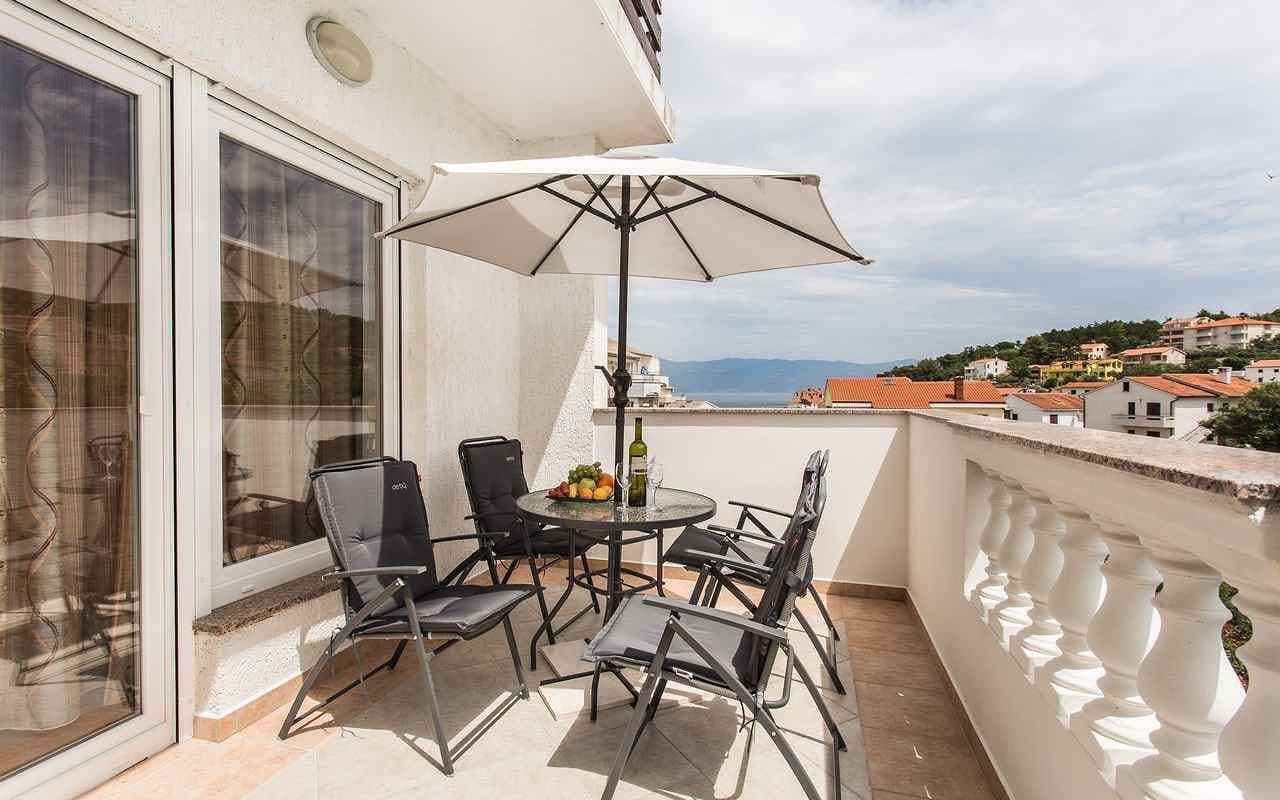 Ferienwohnung mit Klimananlage und Terrasse 1