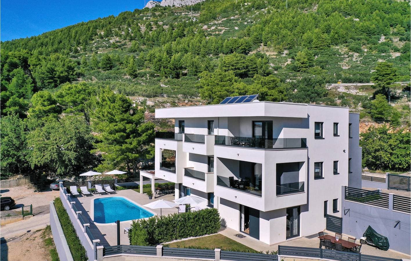 Foto 3 von 27: Apartment mit Meerblick, Pool und Küche, 500 m vom Strand entfernt