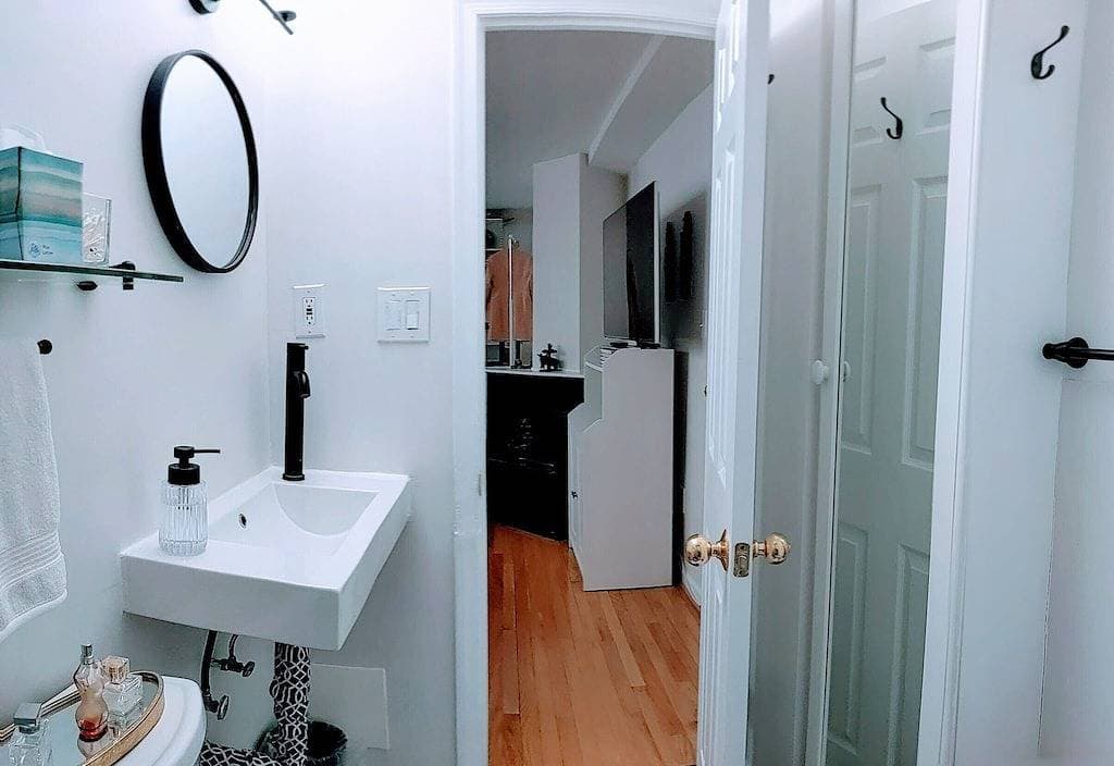 Foto 4 von 10: Dupont/Kalorama-Entire Unit w/Parking Pass, W/D, WiFi, Kitchen