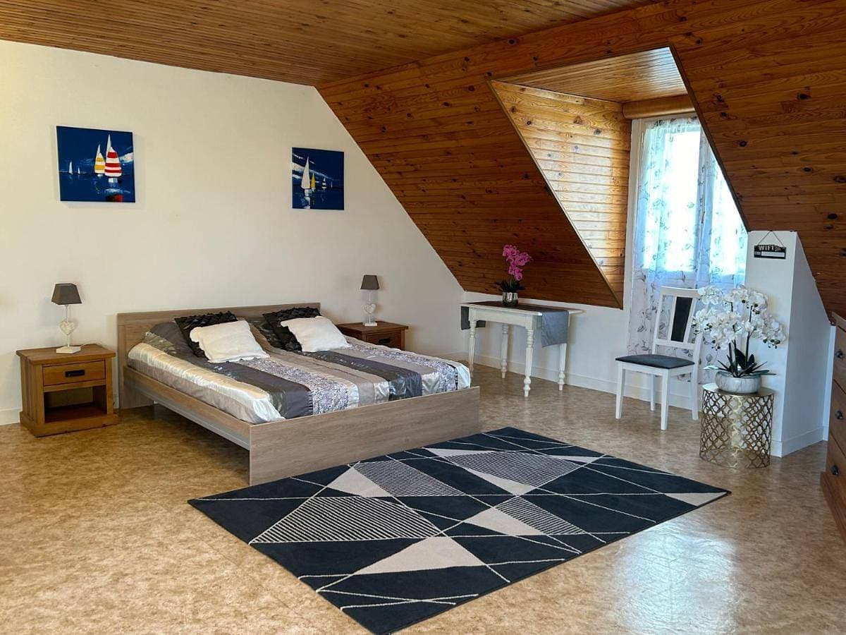 Appartement une chambre plus une chambre bébé ou enfant trois ans à la campagne au calme 1