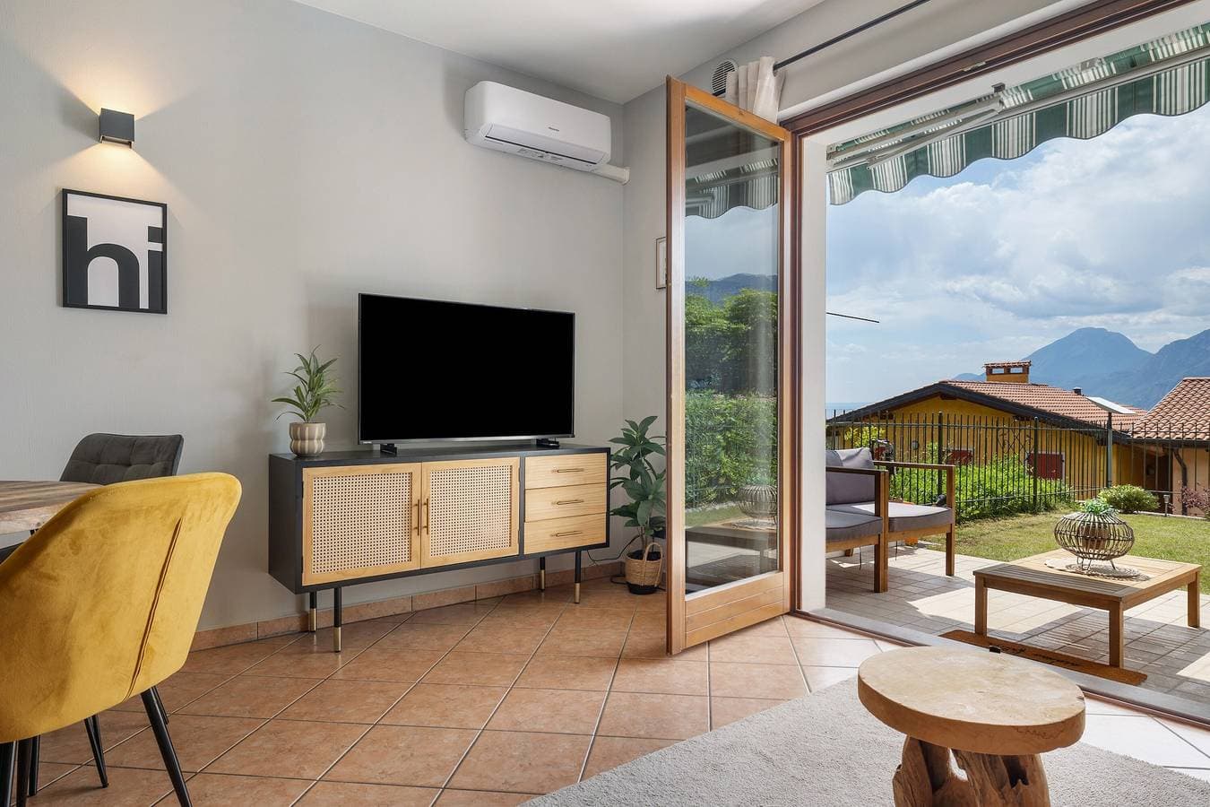 Foto 10 von 25: Ferienhaus 'Casa Di Tino' mit Seeblick, Wi-Fi und Klimaanlage
