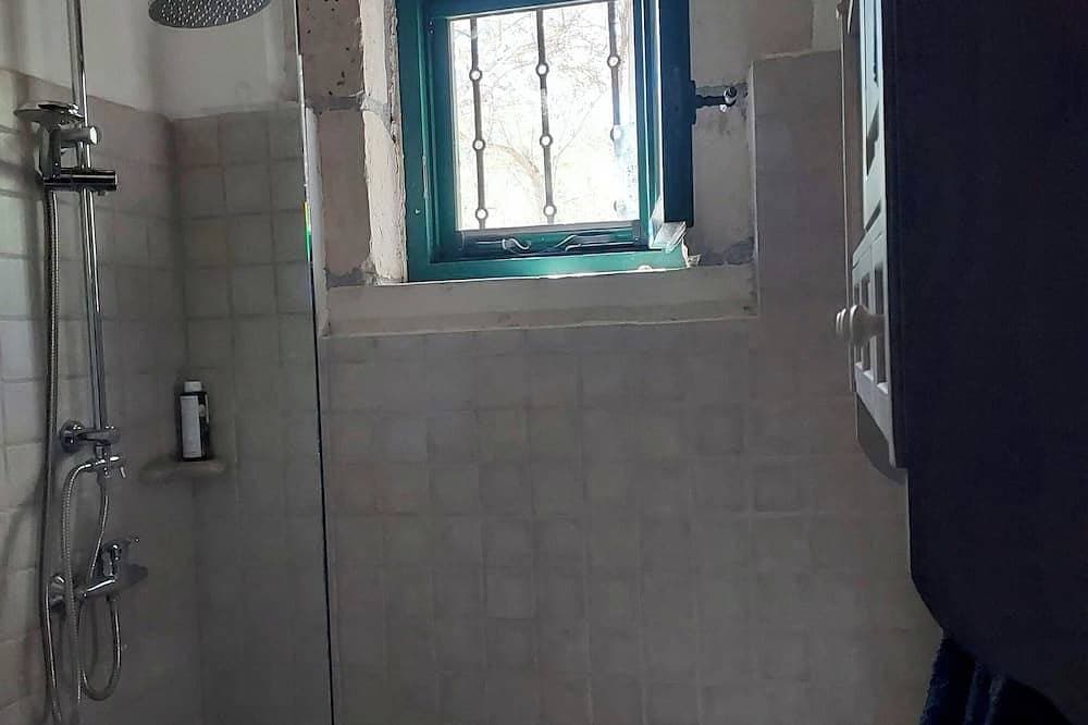 Foto 3 von 30: Traditionelles Steinstudio für Paare - Ländliche Lage (Kefalas nr Vamos)