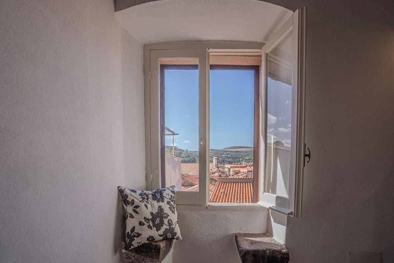Sardinian Gallery Domus Historic Rooms & Apartments 1