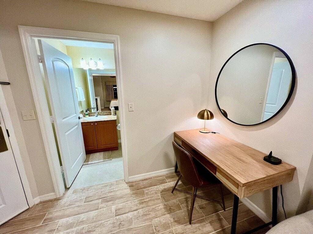 Foto 4 von 9: Premier Resort Studio Near Universal - Contactless