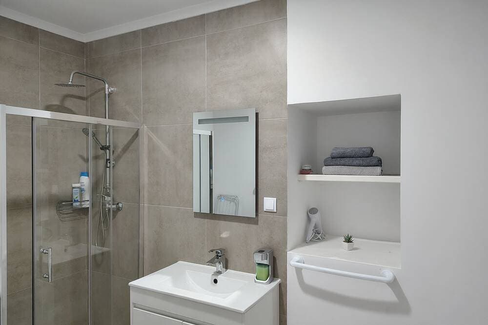 Foto 11 von 30: Cozy 1-bedroom apartment in tranquil Portalegre with AC